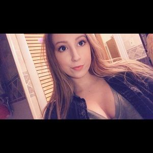 Meet your Posher, Kaylee